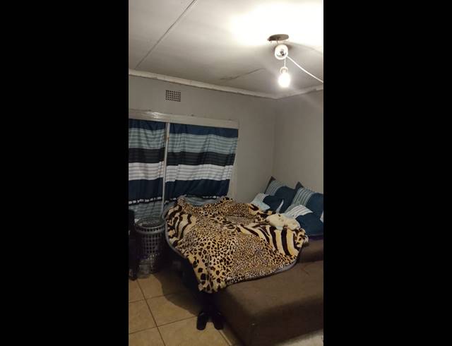 7 BEDROOM HOUSE FOR SALE IN VANDERBIJLPARK CE 5
